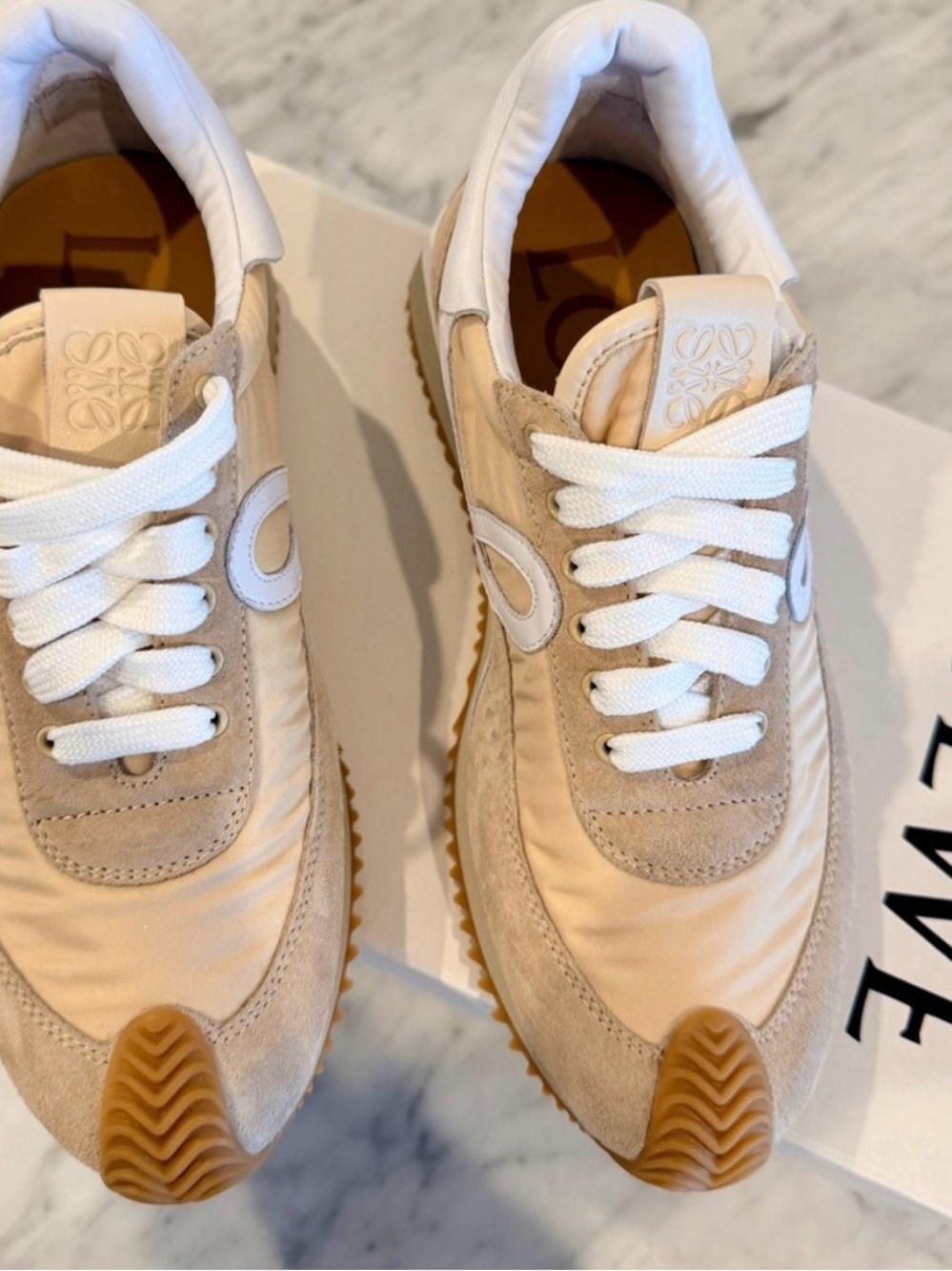 Auth Loewe flow runnners size 36 - Picture 2 of 9